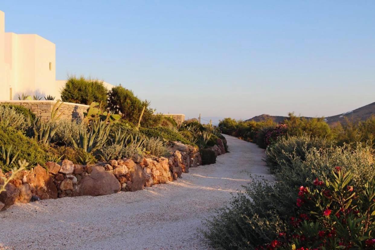 Natura Villas Paros 몰로스파루 외부 사진