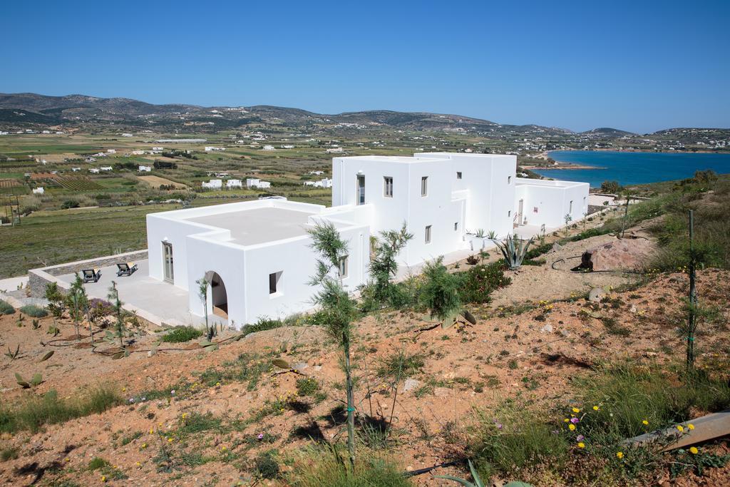 Natura Villas Paros 몰로스파루 외부 사진