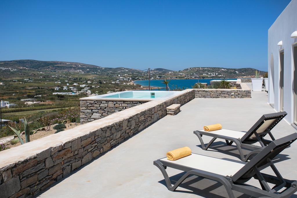 Natura Villas Paros 몰로스파루 외부 사진